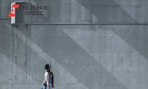 В Москве рабочего придавило бетонной плитой во время замены труб канализации - fedpress.ru - Москва
