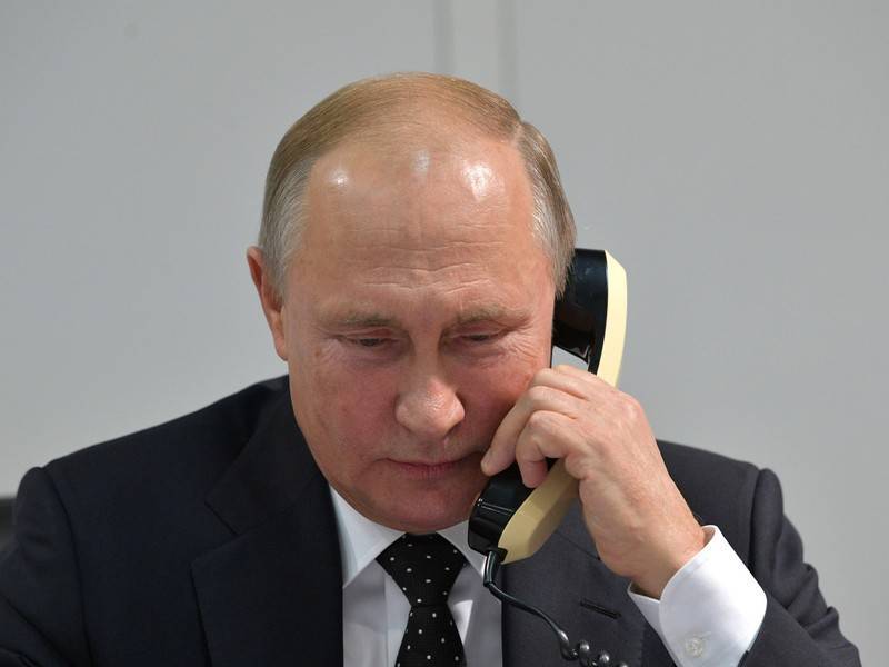Дмитрий Песков - Путин позвонил Памфиловой после нападения - news.ru