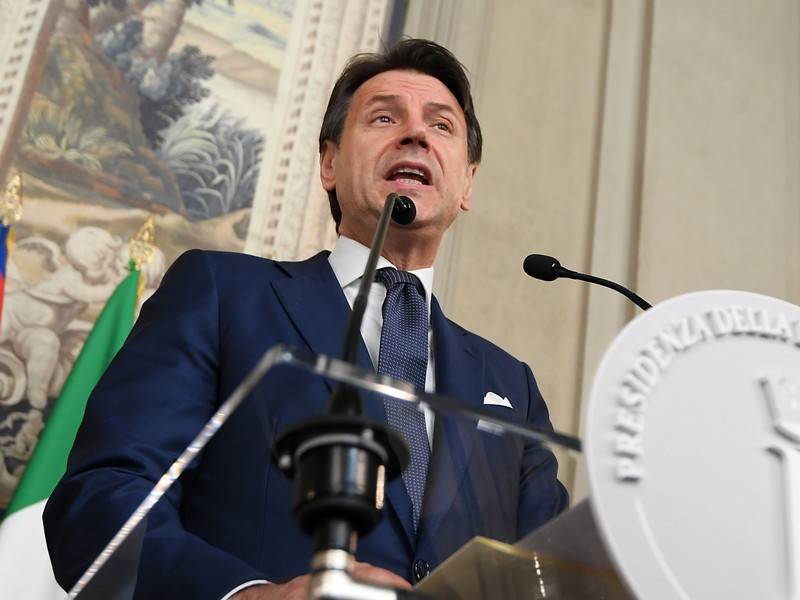 Джузеппе Конт - Маттео Сальвини - Серджо Маттарелла - Конте сформировал новое правительство Италии - news.ru - Италия