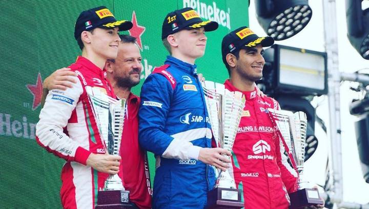 Роберт Шварцман - Маркус Армстронг - Россиянин Шварцман победил в первой гонке седьмого этапа "Формулы-3" в Италии - vesti.ru - Италия - Новая Зеландия
