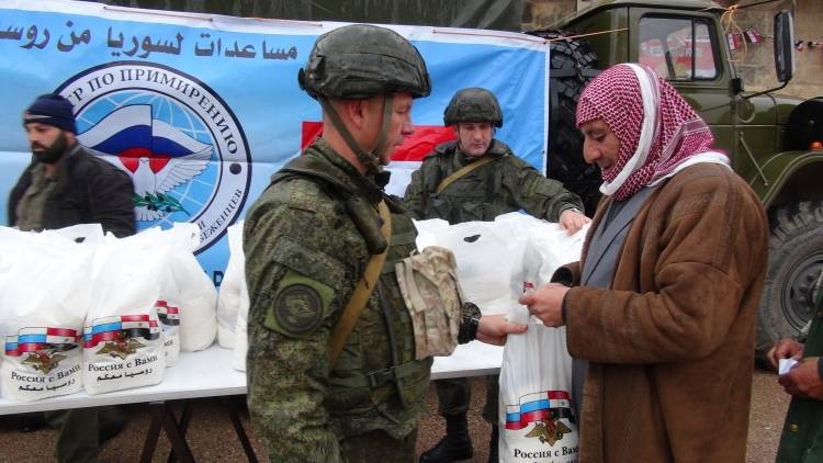 Российские военные в Сирии раздали жителям провинции Даръа более тонны продовольствия - inforeactor.ru - Сирия - провинция Алеппо - провинция Даръа