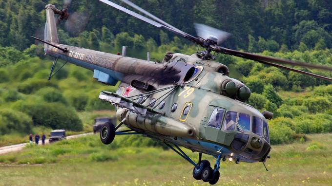 Вертолет Ми-8 экстренно приземлился в Красноярском крае - piter.tv - Красноярский край