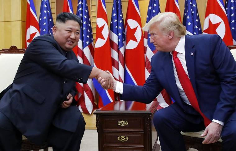 Дональд Трамп - Ким Ченын - Чон Ыйен - Дональд Трамп поздравил Ким Чен Ына с днём рождения - news.ru - Южная Корея - КНДР