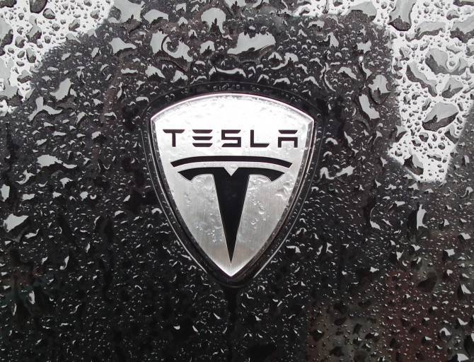 Ford - Tesla стала самым дорогим американским автопроизводителем - autostat.ru - США
