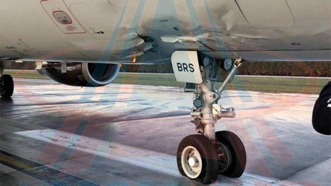 Airbus A321 российской компании совершил жесткую посадку в Анталье - piter.tv - Россия - Пермский край