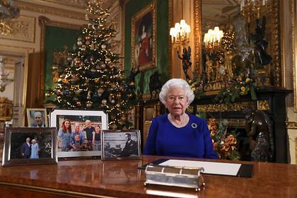 Елизавета II - принц Гарри - принц Чарльз - Меган Маркл - герцог Уильям - Королева Елизавета II созвала семейный совет из-за принца Гарри и Меган Маркл - lenta.ru - Англия