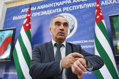 Тамаз Гогия - В Абхазии назначили дату президентских выборов - lenta.ru - Апсны