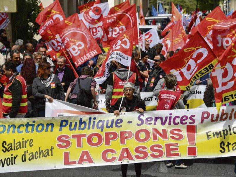 Филипп Эдуар - Пенсионную реформу готово отменить правительство Франции под давлением профсоюзов - bloknot.ru - Франция
