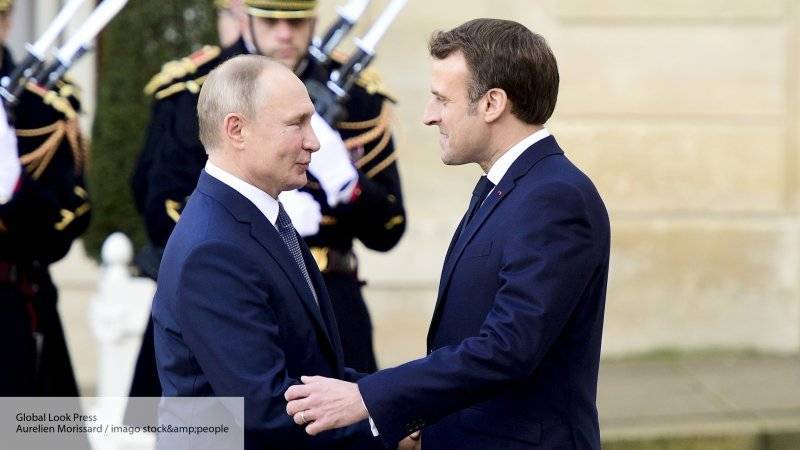 Владимир Путин - Эммануэль Макрон - Россия и Франция сохранят иранскую ядерную сделку, несмотря на США - politros.com - Россия - Франция - Париж - Иран