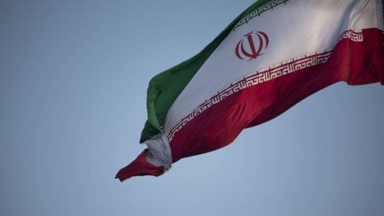Дональд Трамп - Амир Хатами - Касем Сулеймани - Глава Минобороны Ирана объяснил необходимость удара по военной базе США в Ираке - polit.info - США - Сирия - Ирак - Иран