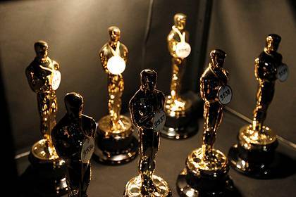 Антонио Бандерас - Отсутствие темнокожих номинантов на «Оскар» подняло вопрос о цвете Бандераса - lenta.ru - США