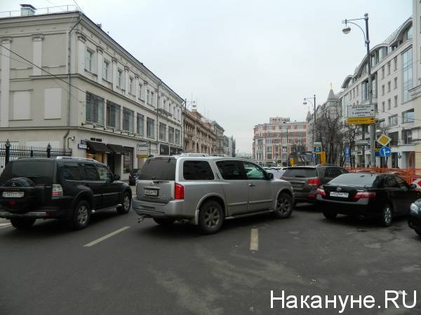 СМИ: Тысячи москвичей остались без бесплатной парковки у домов из-за сбоя в реестре - nakanune.ru - Москва