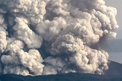 Россиян предупредили об опасности из-за извержения вулкана на Филиппинах - vm.ru - Россия - Филиппины