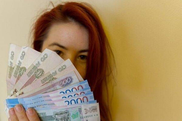 В столице Башкирии за год средняя зарплата выросла на 5,5% - eadaily.com - Россия - Уфа