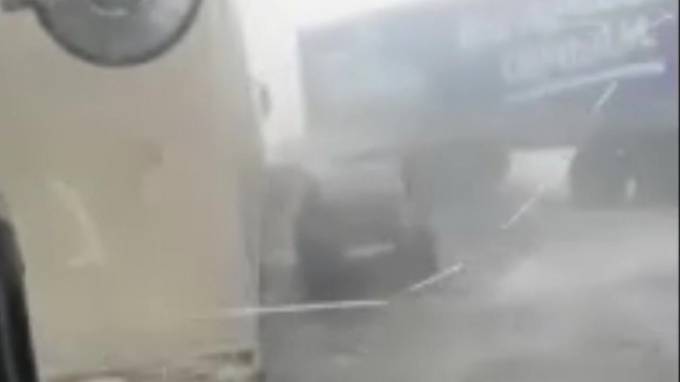 Видео: В массовом ДТП из 15 машин в Алтайском крае погибли 2 человека - piter.tv - Барнаул - Алтайский край