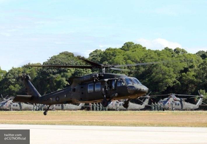 Вертолет минобороны Тайваня с 13 военачальниками на борту совершил экстренную посадку - newinform.com - county Black Hawk - Тайвань