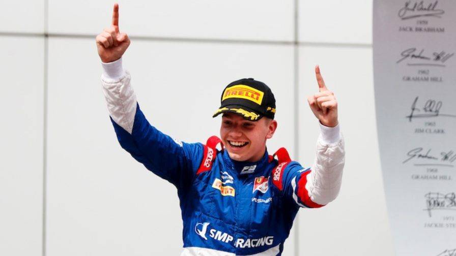 Юри Випс - Роберт Шварцман - Роберт Шварцман признан лучшим молодым гонщиком 2019 года - autosport.com.ru