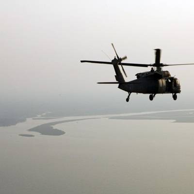 Десять человек найдены живыми после посадки вертолета на Тайване - radiomayak.ru - county Black Hawk - Тайвань