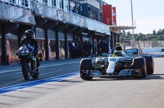Валентино Росси - Машина Mercedes понравилась Росси больше, чем Ferrari - f1news.ru
