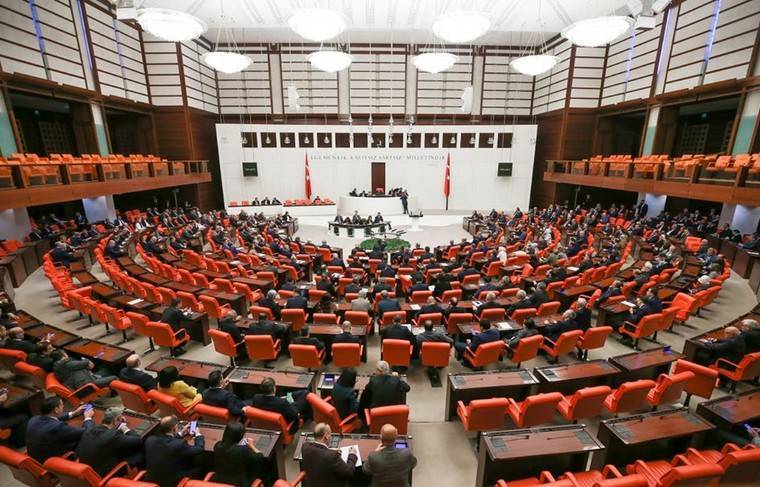 Фуат Октай - Парламент Турции одобрил отправку войск в Ливию - news.ru - Турция - Анкара - Ливия - Триполи - Парламент