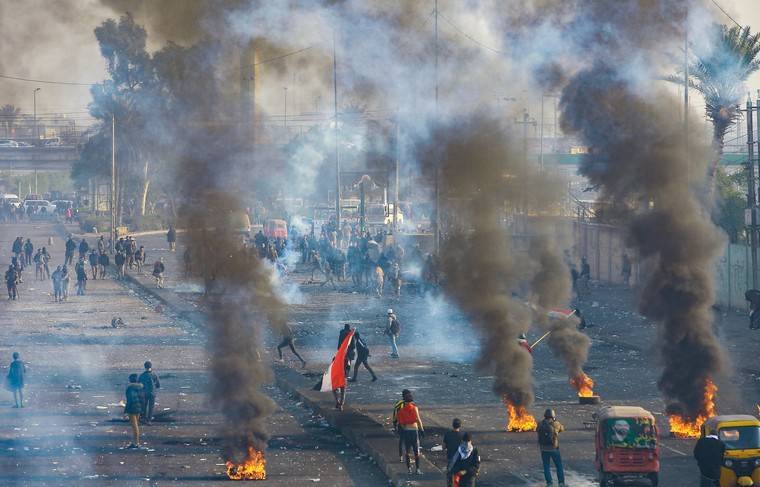 Багдад - Четыре человека погибли в ходе протестов в Багдаде - news.ru - Протесты