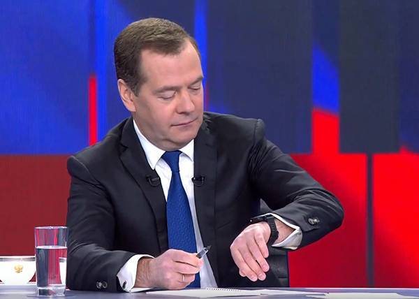 Дмитрий Медведев - Госдума в первом чтении одобрила создания места для Медведева в Совете Безопасности РФ - nakanune.ru - Россия