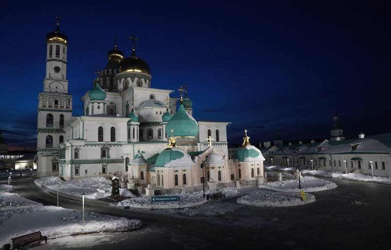 Четверть атеистов в России хочет посетить святые места - news.ru