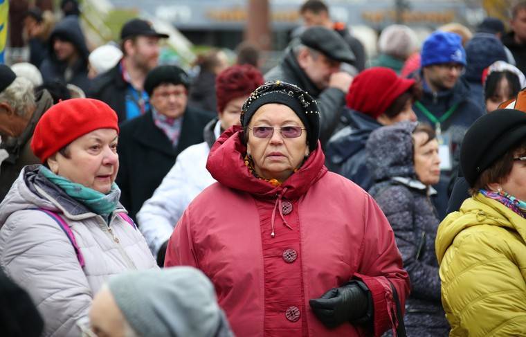 К 2060 году почти половина населения РФ будет пенсионерами - news.ru - Россия