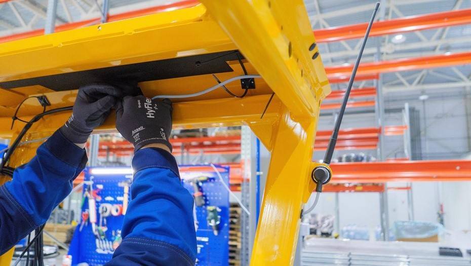 Промышленное производство в России в 2019 году выросло на 2,4% - dp.ru - Россия