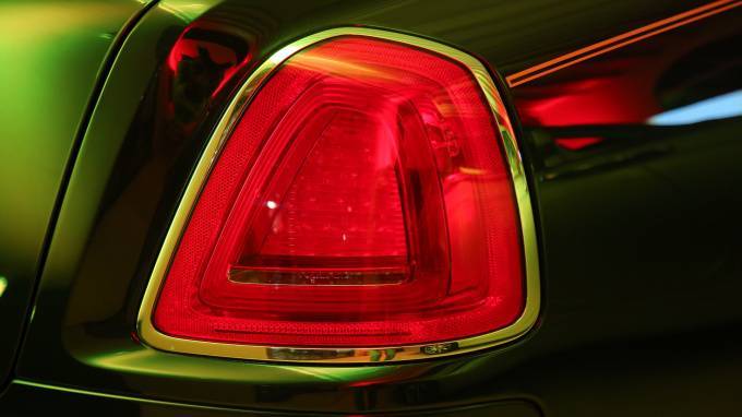 В Красном Селе обнаружили подпольных производителей автомобильных лампочек - piter.tv - Санкт-Петербург