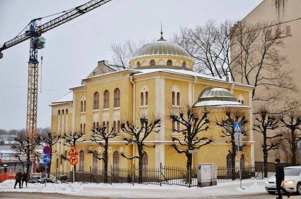 В Финляндии облили красной краской дверь синагоги - eadaily.com - Финляндия - Российская Империя - Турку