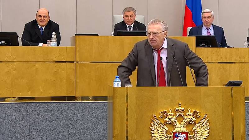 Жириновский предложил не пускать детей чиновников учиться за рубеж - polit.info - Россия