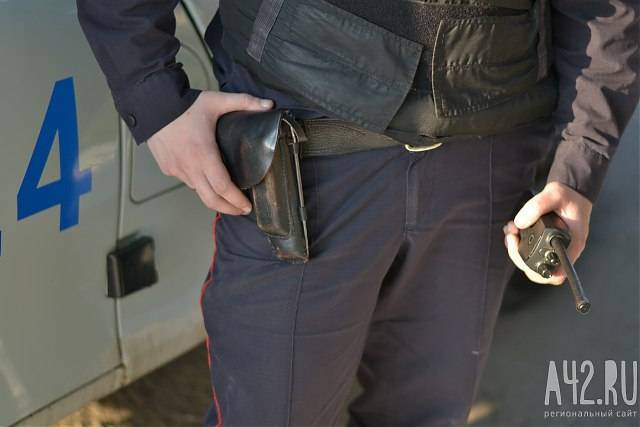 Кузбассовец в новогоднюю ночь укусил полицейского за палец - gazeta.a42.ru - Белово
