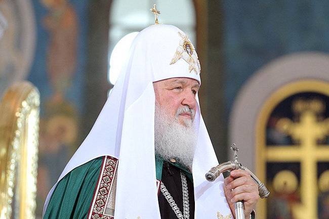 патриарх Кирилл - Патриарх Кирилл назвал способ увеличить население России на 10 млн - infox.ru - Россия - Русь