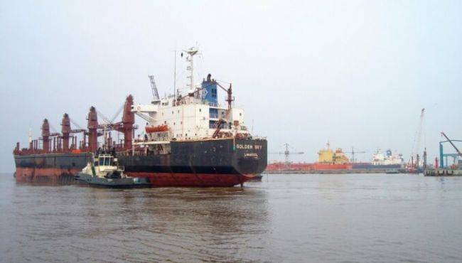 Премьер Латвии критикует порты: не подготовились к оттоку грузов из России - eadaily.com - Россия - Рига - Латвия - Рига