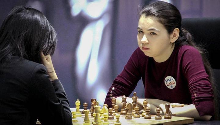 Екатерина Лагно - Александр Горячкин - Россиянка Горячкина сохранила четвертое место в рейтинге FIDE - vesti.ru - Россия - Индия