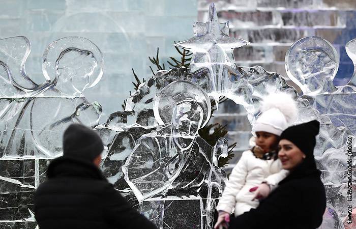 Движение в центре Москвы ограничат на время рождественских служб - interfax.ru - Москва