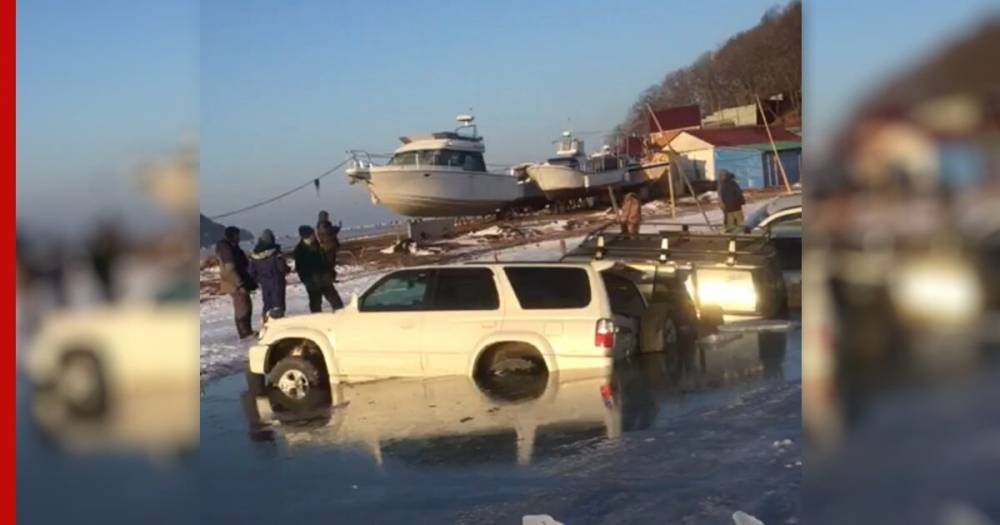 В сети появилось видео провалившихся под лед машин во Владивостоке - profile.ru - Россия - Приморье край