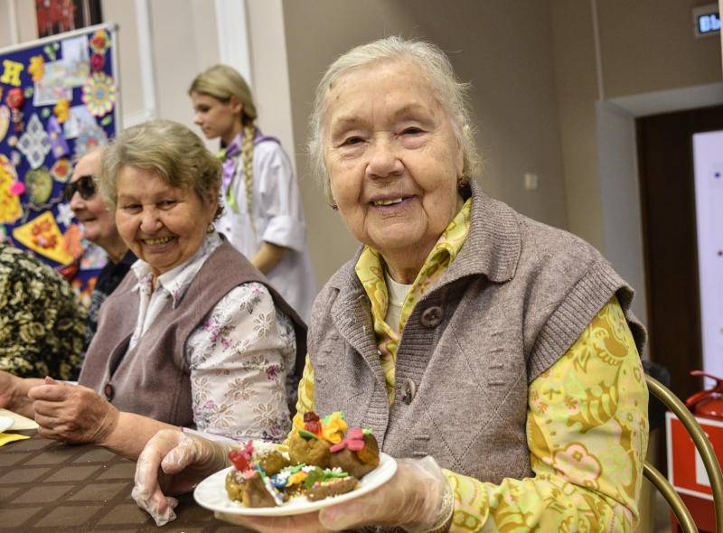 Роспотребнадзор рассказал о правильном питании для пожилых людей - vm.ru