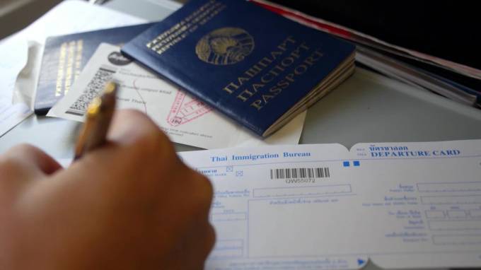 Паспорт россиян потерял в ценности. Речь о визах - piter.tv - Москва - Россия - Швейцария - Саудовская Аравия - Бирма - Сьерра Леоне - Суринам