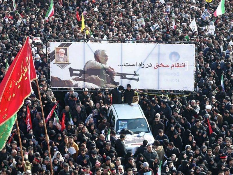 Касем Сулеймани - Иран перенес дату похорон генерала Сулеймани из-за полусотни погибших в давке - bloknot.ru - Иран - Керман