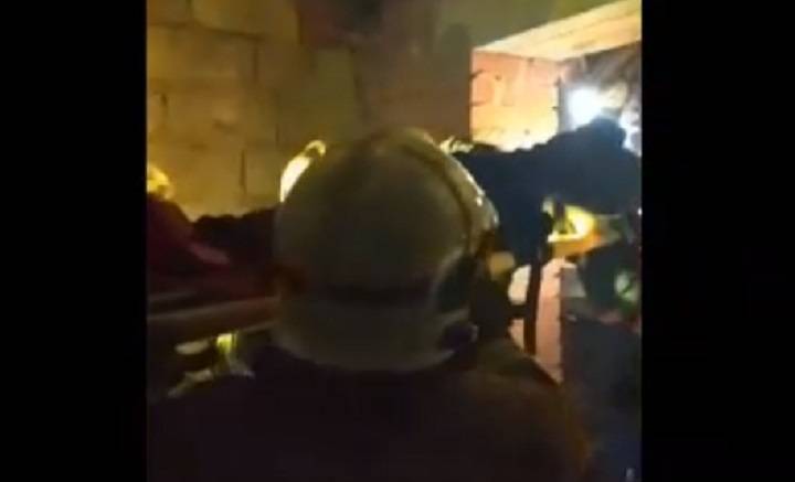 В Удмуртии спасатели вытащили из шахты лифта ребенка (ВИДЕО) - gorodglazov.com - Россия - респ. Удмуртия - Ижевск