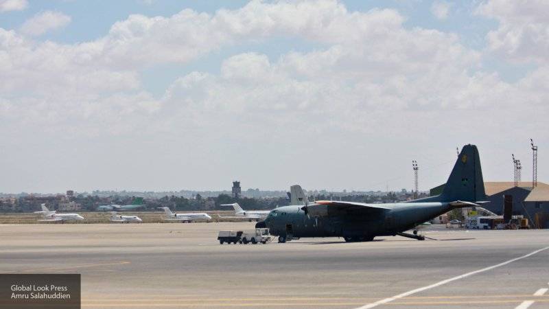 Ахмед Аль-Мисмарь - Авиаперевозчиков предупредили о бесполетной зоне в районе аэропорта Митига в Ливии - nation-news.ru - Турция - Ливия - Триполи