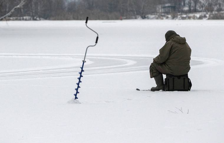Москвичам напомнили о правилах безопасности на замёрзших прудах - news.ru - Москва