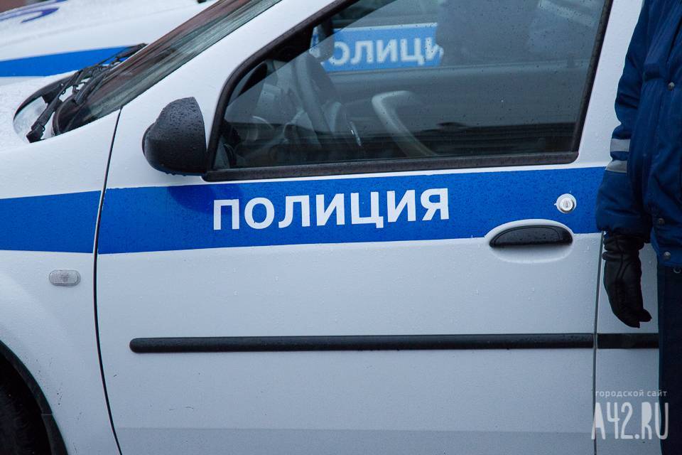 В Кемерове сбежавший из больницы мужчина напал с ножом на водителя такси - gazeta.a42.ru