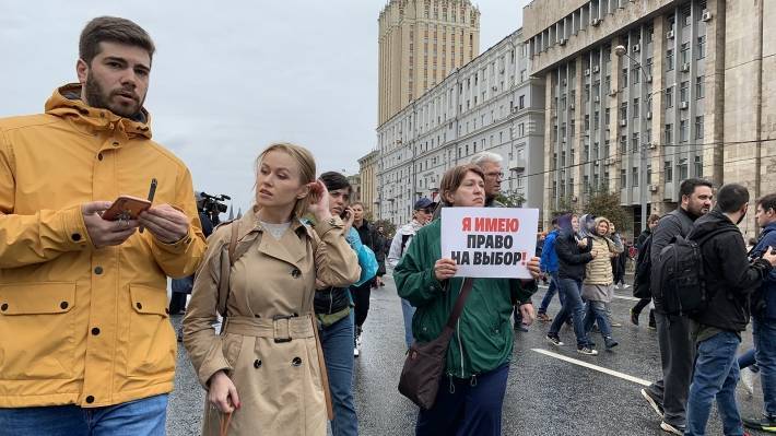 Дмитрий Журавлев - Журавлев уверен, что организаторы незаконных митингов должны нести более суровое наказание - inforeactor.ru - Франция