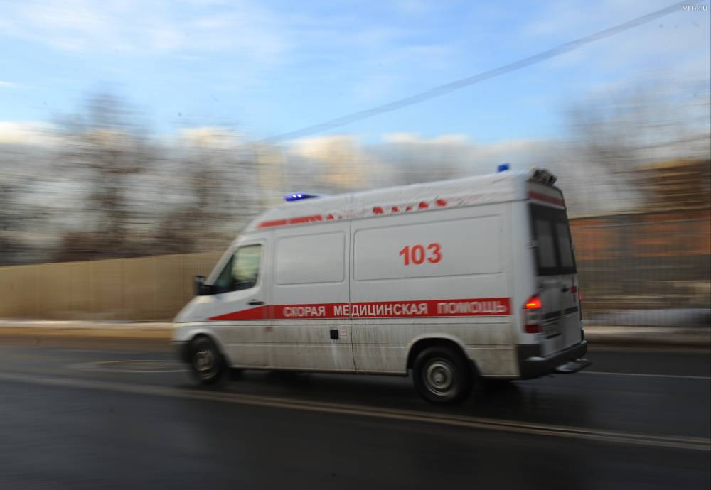 Три человека пострадали в ДТП с участием двух автомобилей на западе Москвы - vm.ru - Москва - Россия - район Очаково-Матвеевский