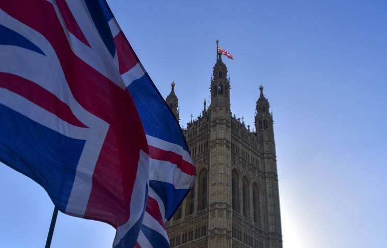 Великобритания может ввести полноценные проверки товаров на границе с ЕС - news.ru - Англия - Великобритания - Ес