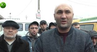 Салман Дадаев - Бастующие водители в Махачкале заявили о высокой стоимости путевых листов - kavkaz-uzel.eu - Махачкала