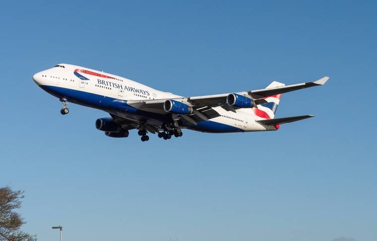 Boeing долетел из Нью-Йорка до Лондона за рекордное время из-за урагана - news.ru - Париж - Брюссель